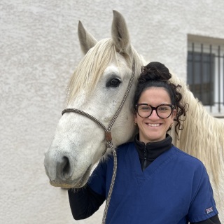DR BLANDINE GIANI vétérinaire Clinique Occitania Lunel Viel Hérault